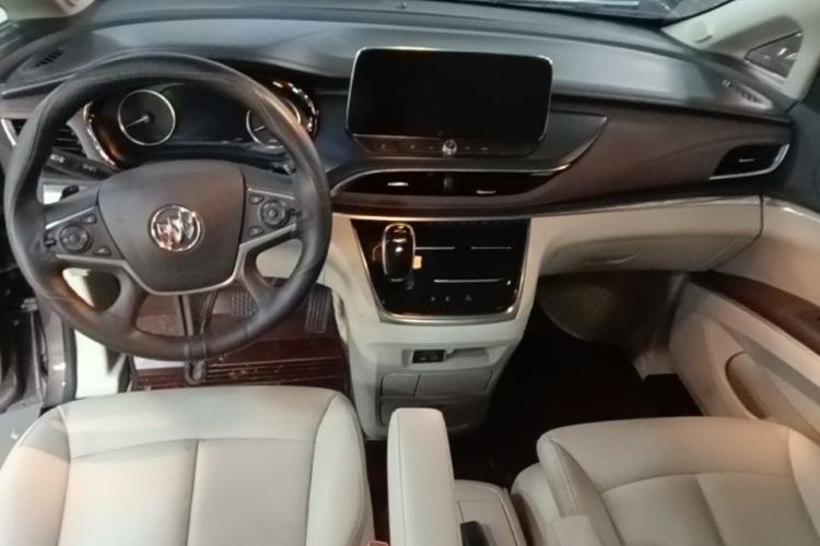 Used Buick GL8 2021 Land Cruiser Executive Class 652T Luxury Model Center Console