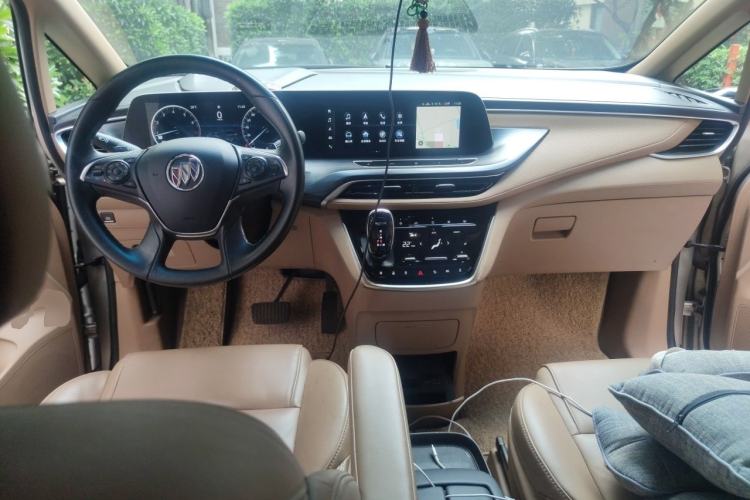 Used Buick GL8 2021 ES Land Cruiser 653T Luxury Edition Center Console