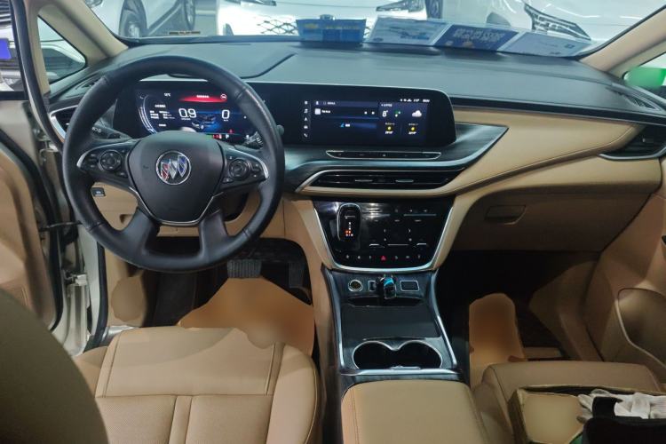 Used Buick GL8 2021 ES Landtrek 653T Luxury Model Center Console