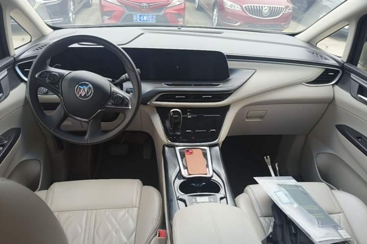 Used Buick GL8 2021 ES Landtrek 653T Comfort Edition Center Console