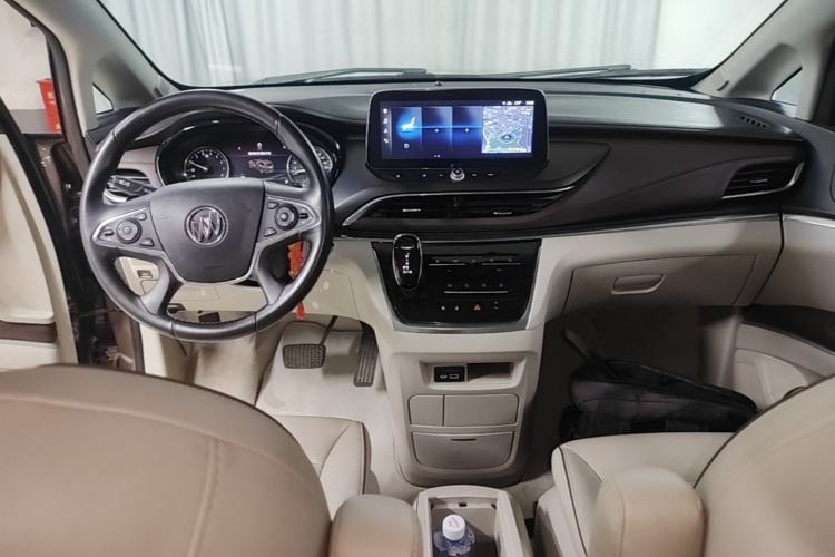 Used Buick GL8 2021 Land Cruiser Executive Class 652T Luxury Model Center Console