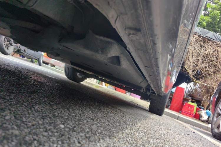 Used Buick GL8 2021 Land Cruiser Executive Class 652T Luxury Model Chassis Front Left