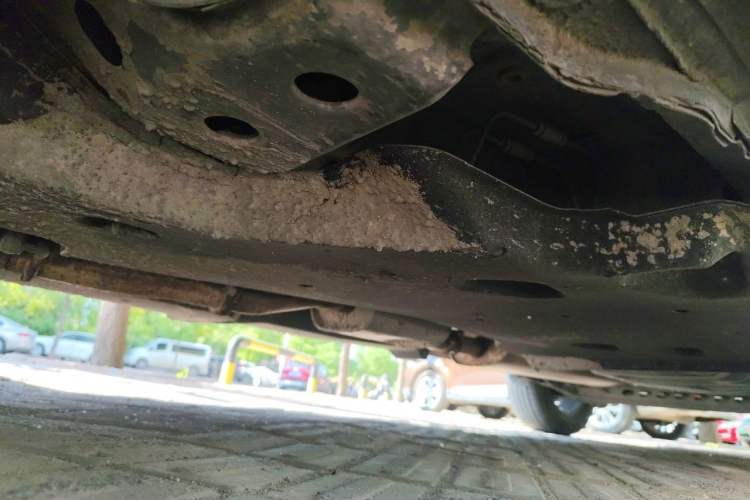 Used Buick GL8 2021 Land Cruiser Executive Class 652T Comfort Model Chassis Front Left