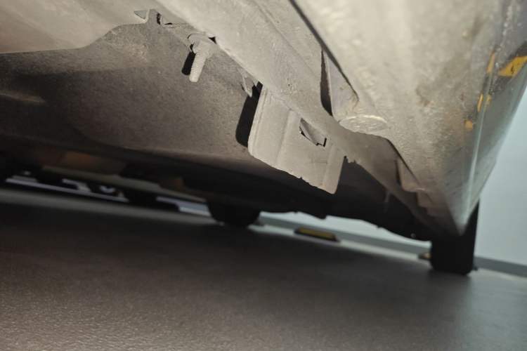 Used Buick GL8 2021 ES Landtrek 653T Comfort Edition Chassis Front Left