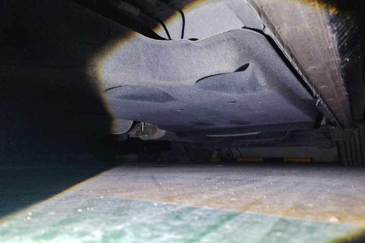 Used Buick GL8 2021 Land Cruiser Executive Class 652T Comfort Model Chassis Front Left