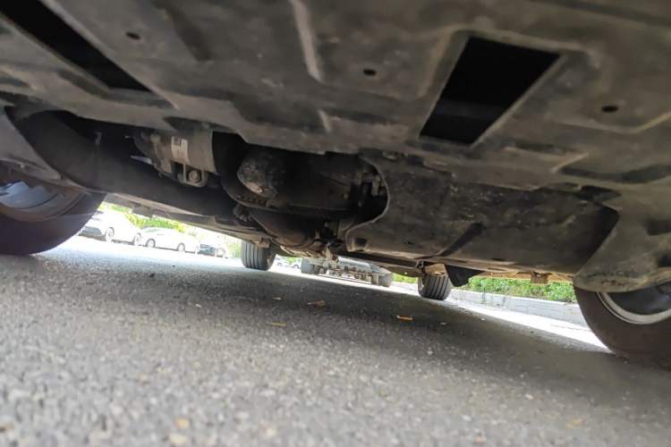 Used Buick GL8 2021 ES Landtrek 653T Luxury Model Chassis Front