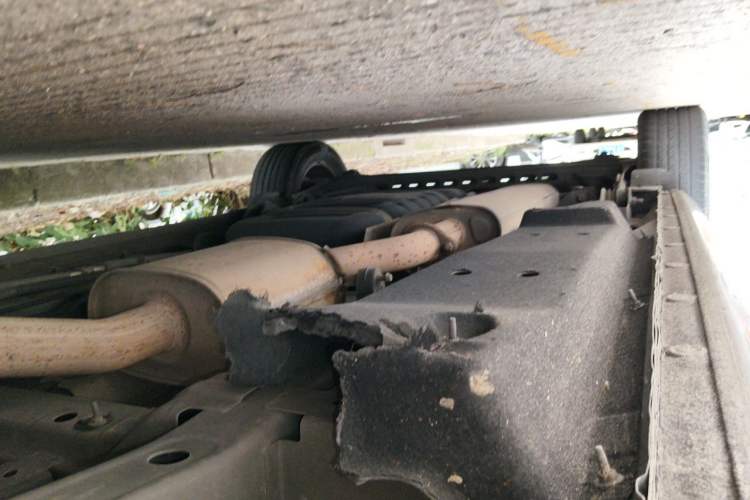 Used Buick GL8 2021 Land Cruiser Executive Class 652T Comfort Model Chassis Front Right