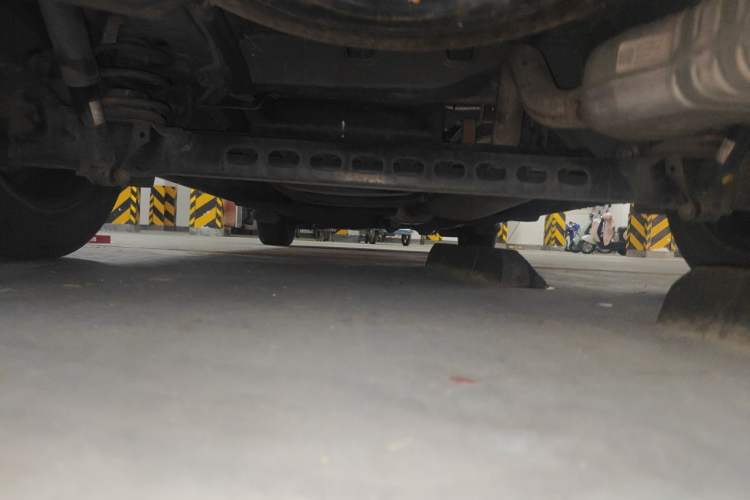 Used Buick GL8 2021 Land Cruiser Executive Class 652T Luxury Model Chassis Rear