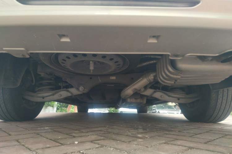 Used Buick GL8 2021 ES Land Cruiser 653T Luxury Edition Chassis Rear