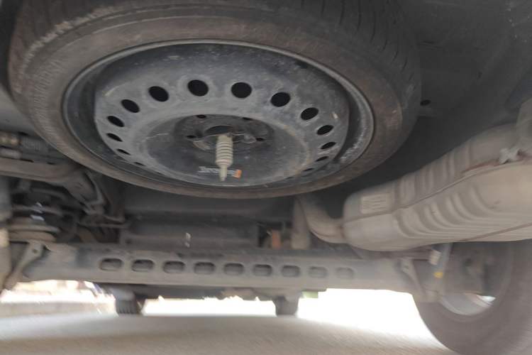 Used Buick GL8 2021 Land Cruiser Executive Class 652T Luxury Model Chassis Rear