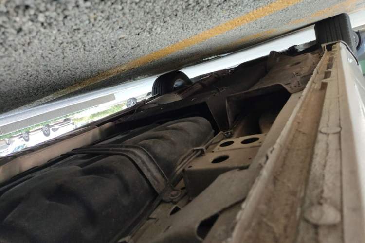 Used Buick GL8 2021 ES Landtrek 653T Comfort Edition Chassis Rear Left