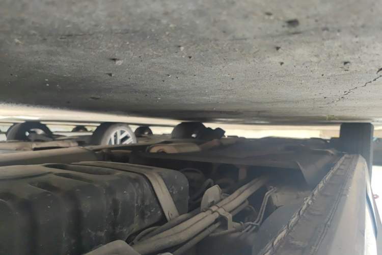 Used Buick GL8 2021 Land Cruiser Executive Class 652T Comfort Model Chassis Rear Left