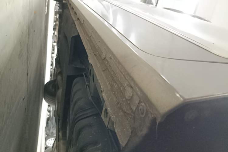 Used Buick GL8 2021 ES Landtrek 653T Comfort Edition Chassis Rear Left