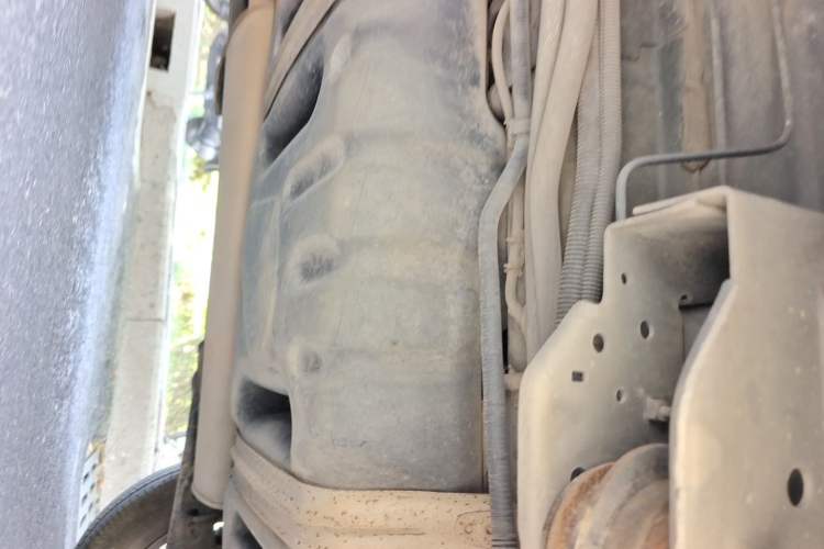 Used Buick GL8 2021 Land Cruiser Executive 652T Premium Model Chassis Rear Left
