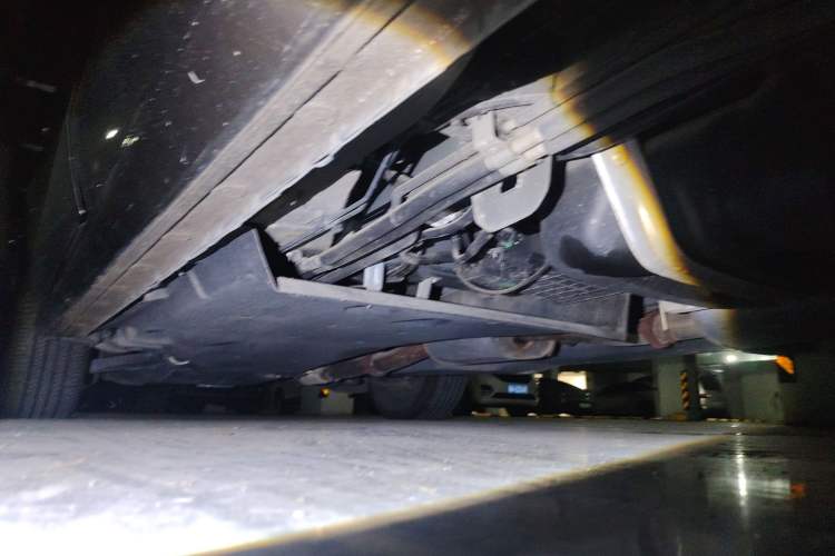Used Buick GL8 2021 Land Cruiser Executive Class 652T Comfort Model Chassis Rear Left