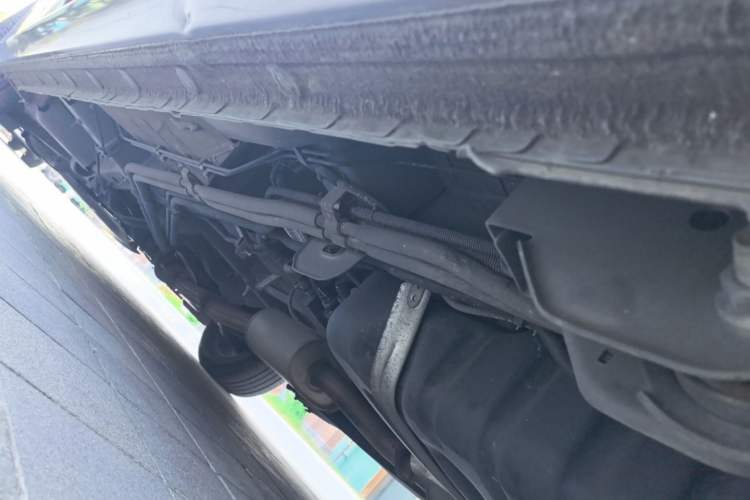 Used Buick GL8 2021 Land Cruiser Executive Class 652T Comfort Model Chassis Rear Left