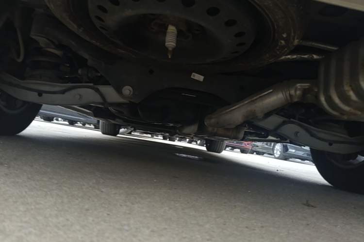 Used Buick GL8 2021 ES Landtrek 653T Comfort Edition Chassis Rear