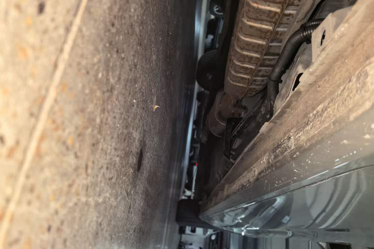 Used Buick GL8 2021 ES Land Cruiser 653T Luxury Edition Chassis Rear Right