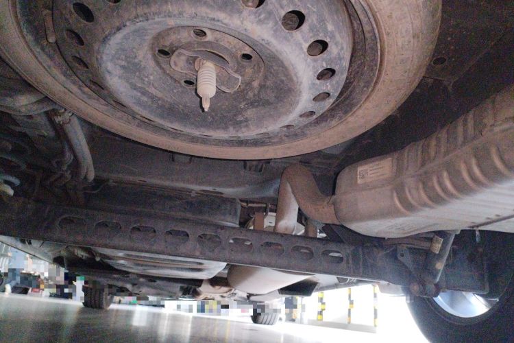 Used Buick GL8 2021 Land Cruiser Executive Class 652T Comfort Model Chassis Rear
