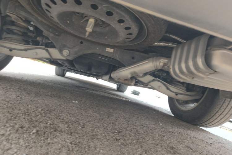 Used Buick GL8 2021 ES Land Cruiser 653T Flagship Model Chassis Rear