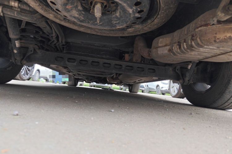 Used Buick GL8 2021 Land Cruiser Executive Class 652T Comfort Model Chassis Rear