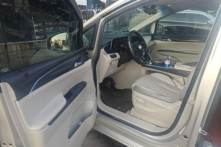 Used Buick GL8 2021 ES Landtrek 653T Comfort Edition Driver Seat