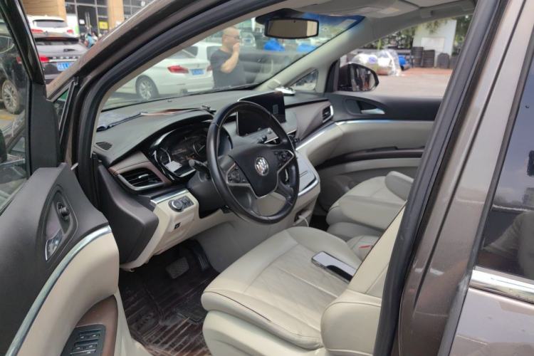 Used Buick GL8 2021 Land Cruiser Executive Class 652T Luxury Model Driver Seat