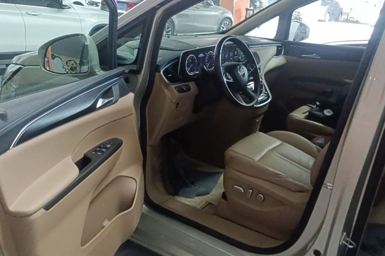 Used Buick GL8 2021 ES Land Cruiser 653T Luxury Edition Driver Seat