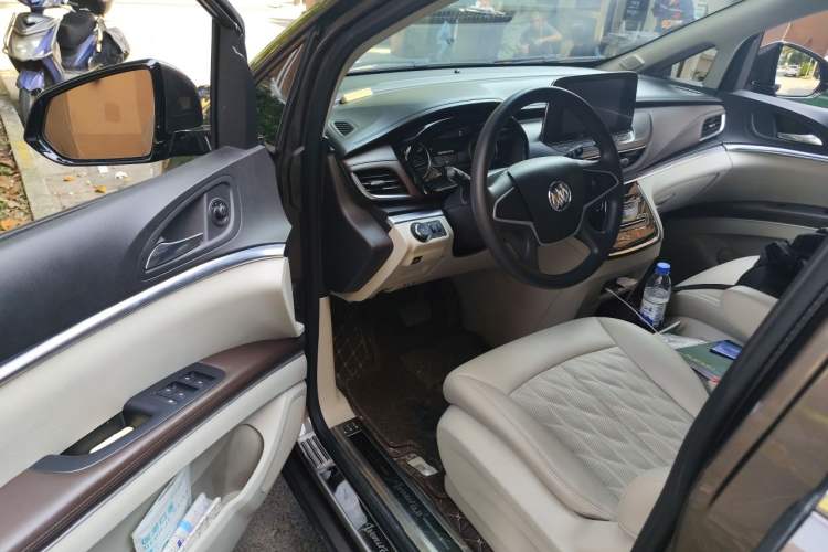 Used Buick GL8 2021 Land Cruiser Executive Class 652T Comfort Model Driver Seat