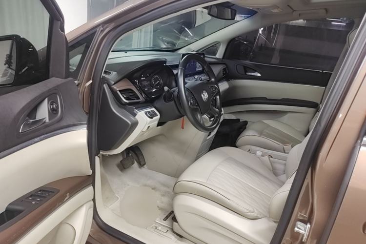 Used Buick GL8 2021 Land Cruiser Executive Class 652T Luxury Model Driver Seat