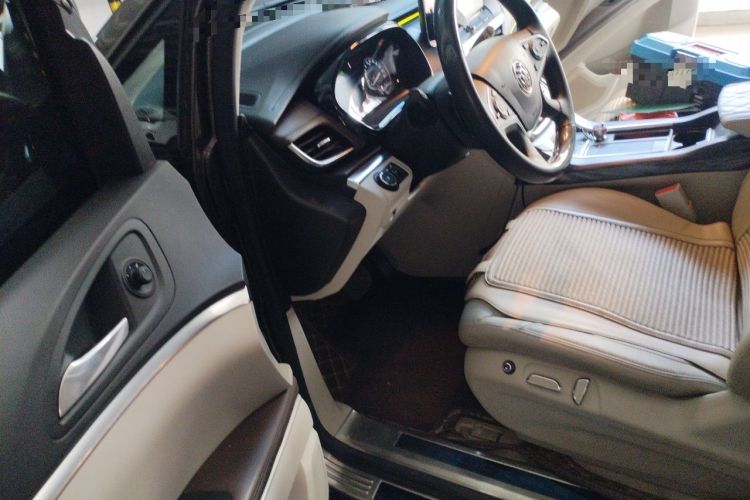 Used Buick GL8 2021 Land Cruiser Executive Class 652T Comfort Model Driver Seat