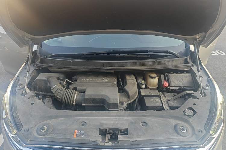 Used Buick GL8 2021 ES Landtrek 653T Comfort Edition Engine Bay