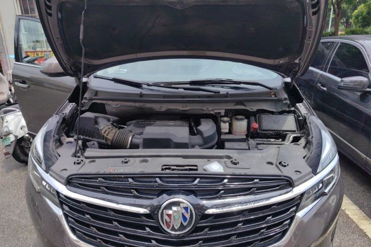 Used Buick GL8 2021 Land Cruiser Executive Class 652T Luxury Model Engine Bay