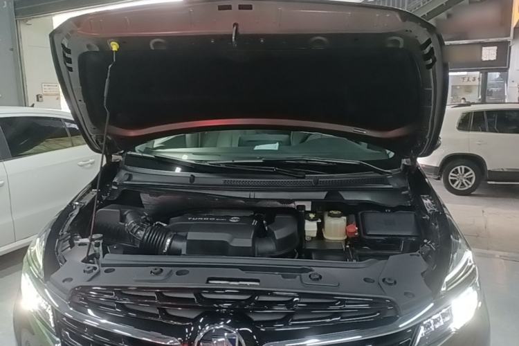 Used Buick GL8 2021 Land Cruiser Executive Class 652T Luxury Model Engine Bay