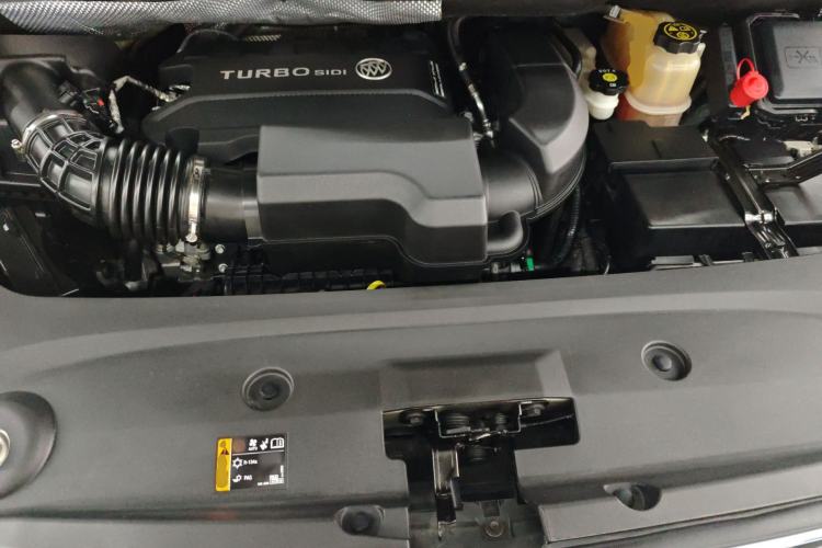 Used Buick GL8 2021 ES Landtrek 653T Luxury Model Engine Bay
