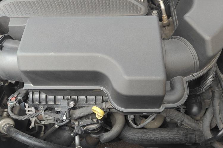 Used Buick GL8 2021 Land Cruiser Executive Class 652T Luxury Model Engine Bay