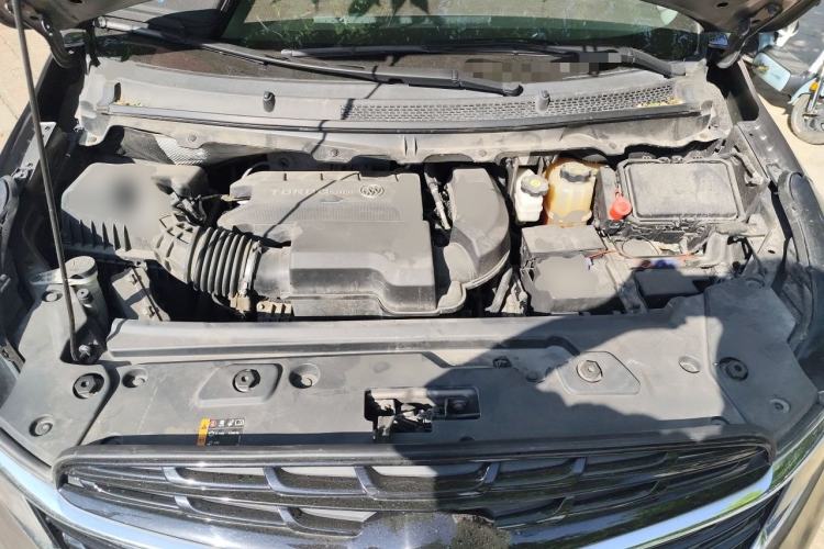 Used Buick GL8 2021 Land Cruiser Executive Class 652T Comfort Model Engine Bay