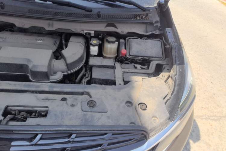 Used Buick GL8 2021 Land Cruiser Executive Class 652T Smart Luxury Model Engine Bay Left