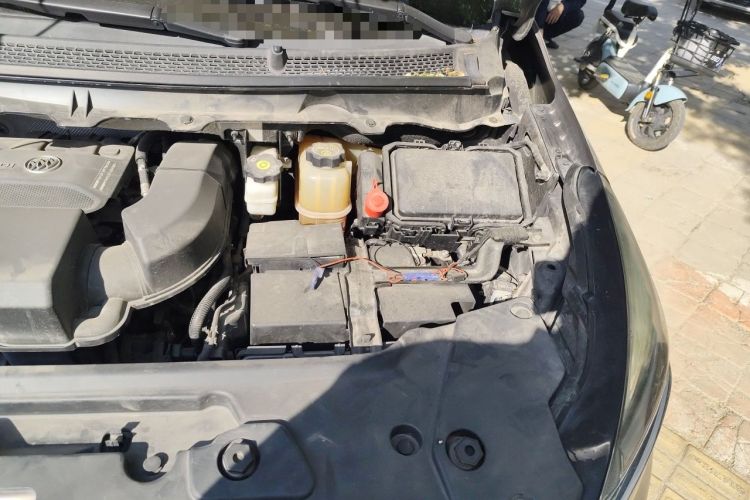 Used Buick GL8 2021 Land Cruiser Executive Class 652T Comfort Model Engine Bay Left