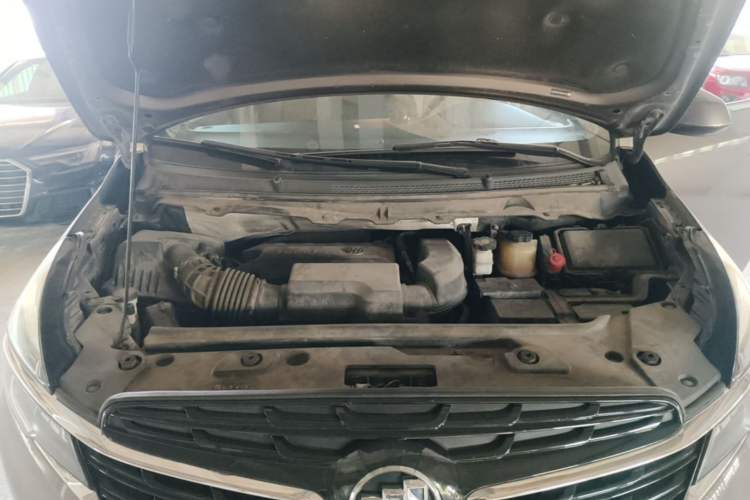 Used Buick GL8 2021 Land Cruiser Executive Class 652T Comfort Model Engine Bay
