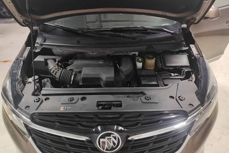 Used Buick GL8 2021 Land Cruiser Executive Class 652T Luxury Model Engine Bay