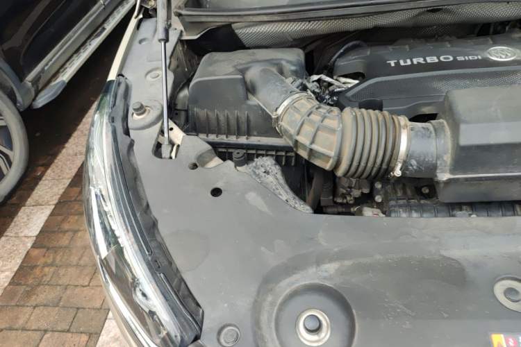 Used Buick GL8 2021 ES Landtrek 653T Comfort Edition Engine Bay Right