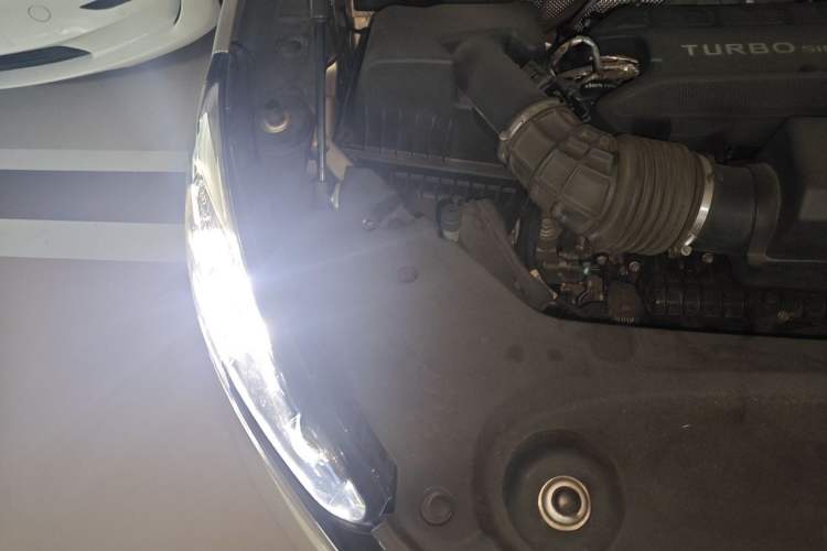 Used Buick GL8 2021 ES Landtrek 653T Comfort Edition Engine Bay Right