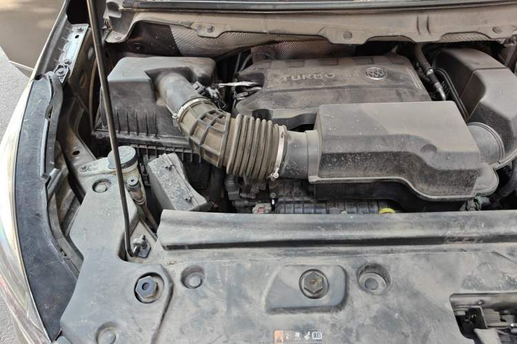 Used Buick GL8 2021 Land Cruiser Executive 652T Premium Model Engine Bay Right