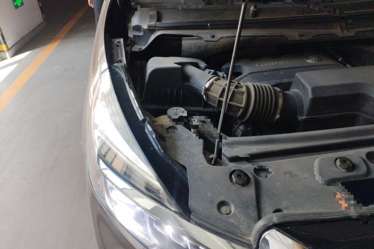 Used Buick GL8 2021 Land Cruiser Executive Class 652T Comfort Model Engine Bay Right