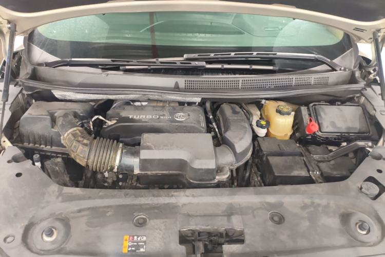 Used Buick GL8 2021 ES Landtrek 653T Luxury Model Engine Bay