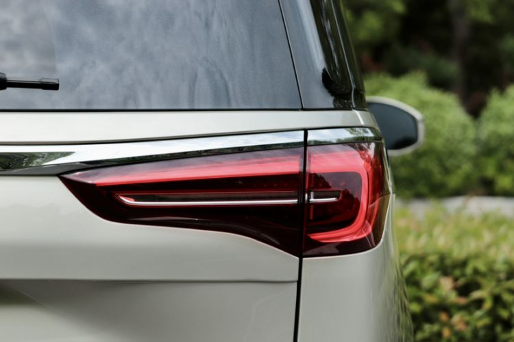 Used Buick GL8 2021 ES Land Cruiser 653T Luxury Edition Exterior 2