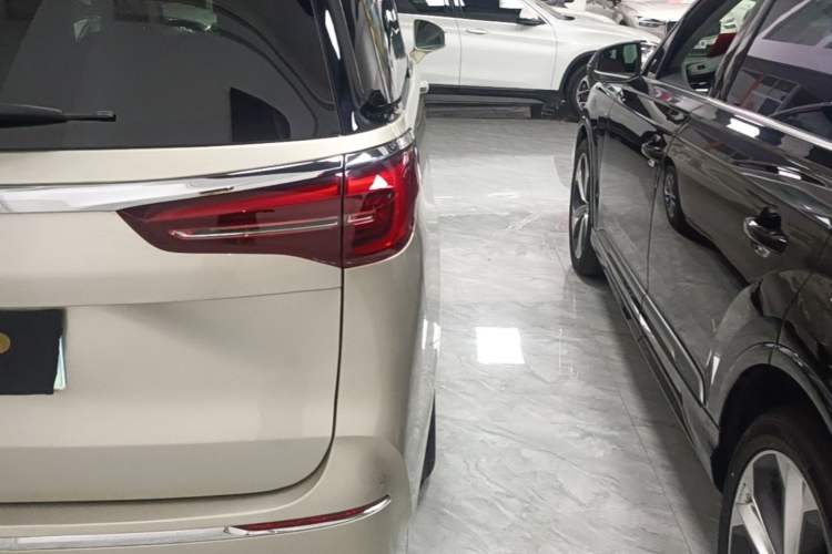 Used Buick GL8 2021 ES Land Cruiser 653T Luxury Edition Exterior 3