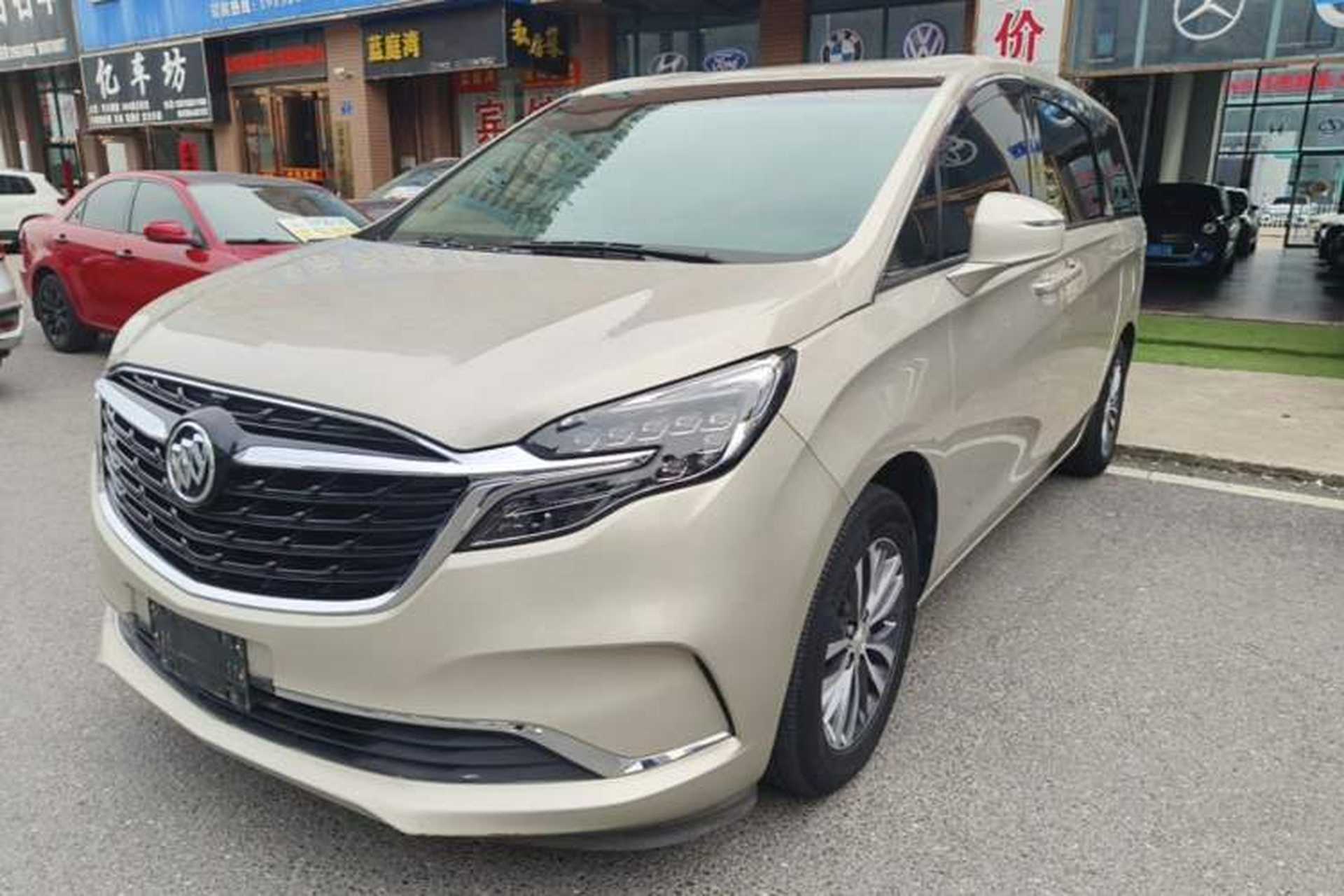 Used Buick GL8 2021 ES Landtrek 653T Comfort Edition Front Left 45 Deg