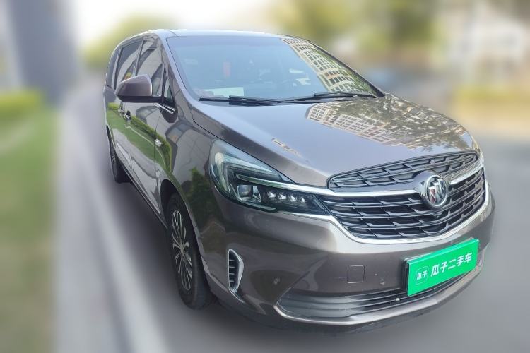 Used Buick GL8 2021 Land Cruiser Executive 652T Premium Model Front Right 45 Deg